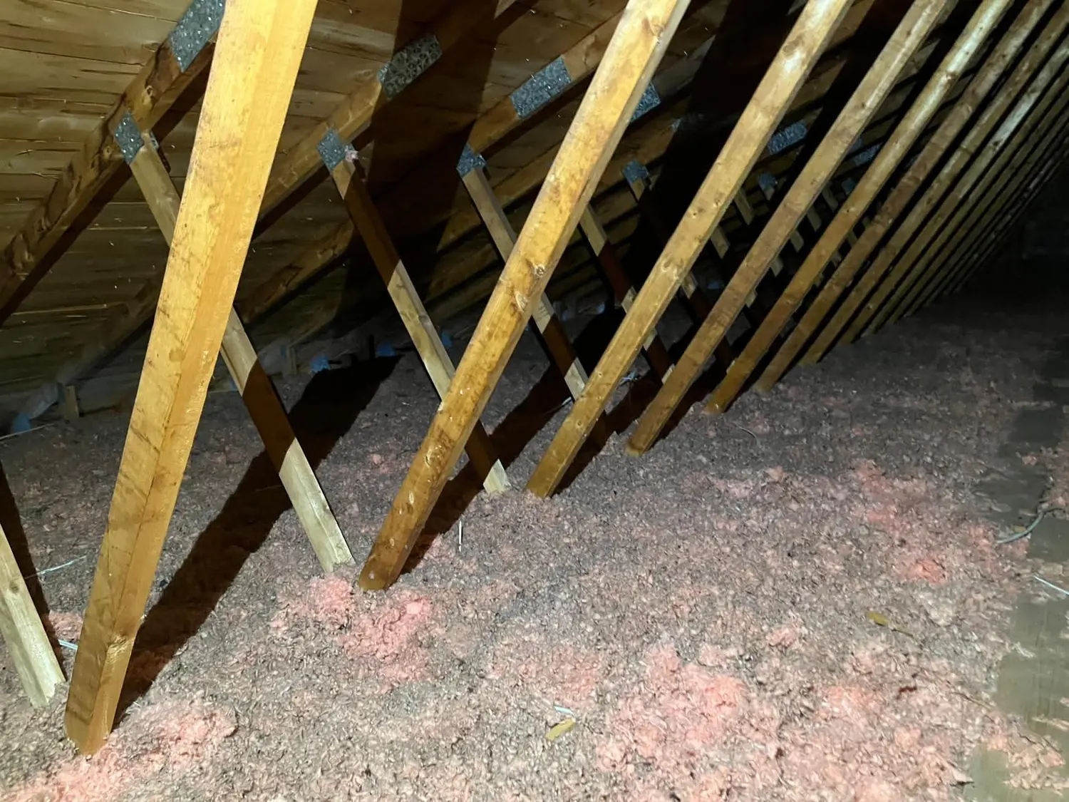 Photo de réalisation — Retrait de l’ancienne isolation et remise à niveau